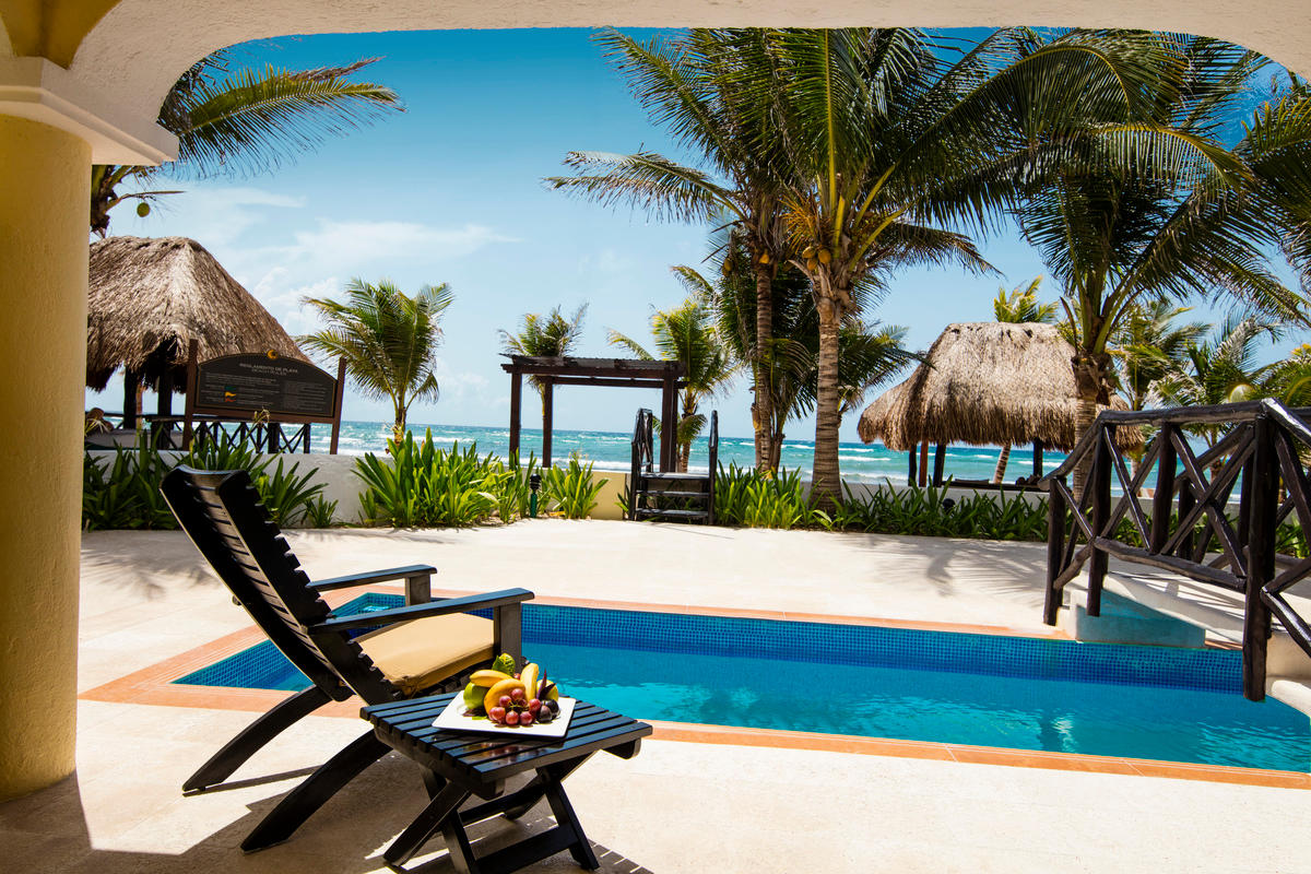 Hidden Beach Au Naturel Resort